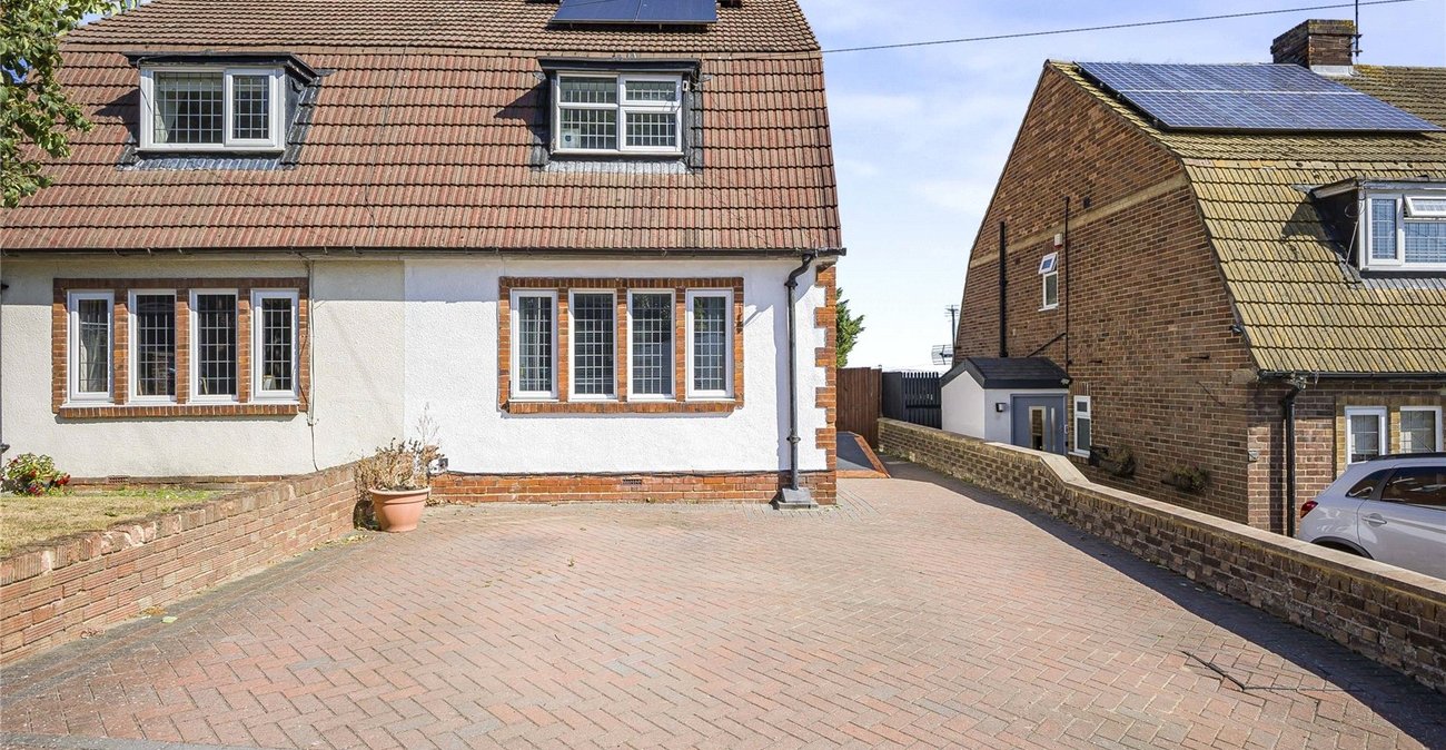 3 bedroom house for sale in Rochester | Robinson Michael & Jackson