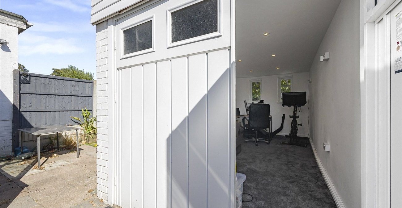 3 bedroom house for sale in Rochester | Robinson Michael & Jackson