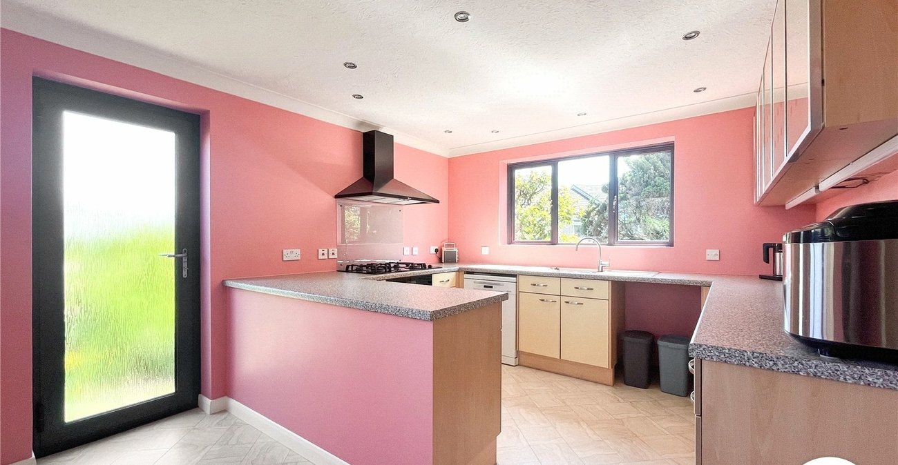 4 bedroom house for sale in Sittingbourne | Robinson Michael & Jackson