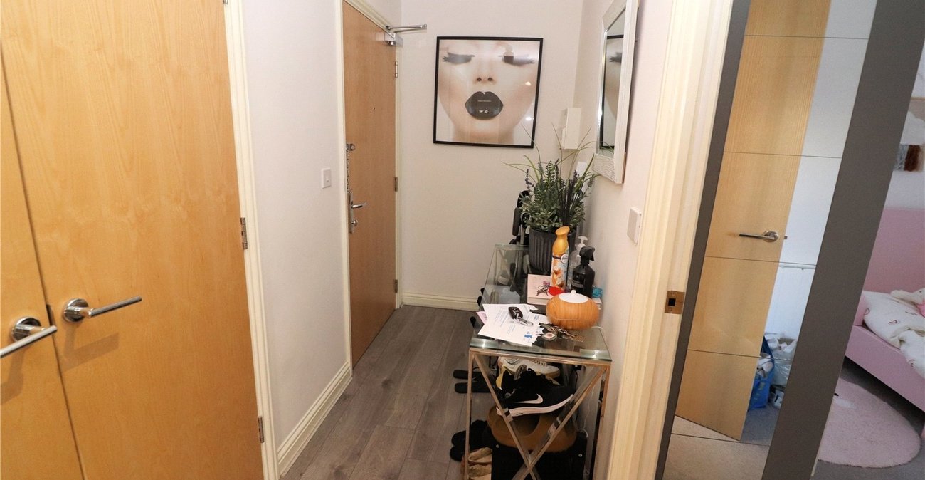 2 bedroom property for sale in 99 Slade Green Road | Robinson Jackson