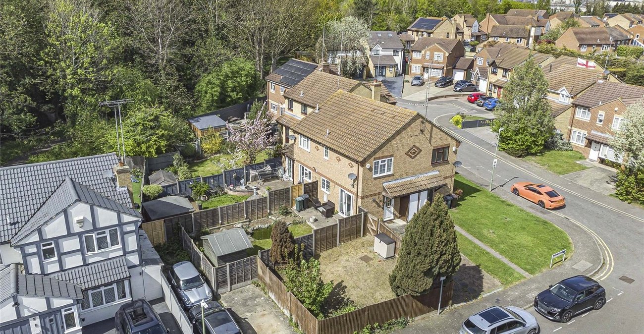 1 bedroom house for sale in Greenhithe | Robinson Jackson