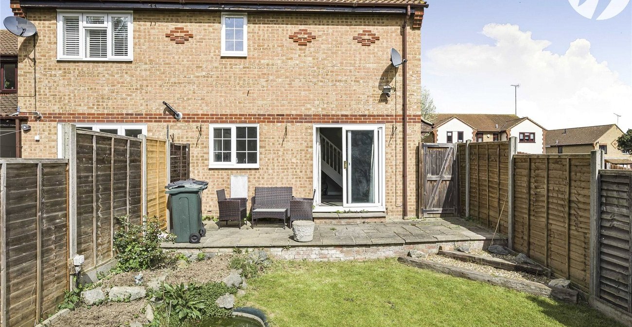 1 bedroom house for sale in Greenhithe | Robinson Jackson