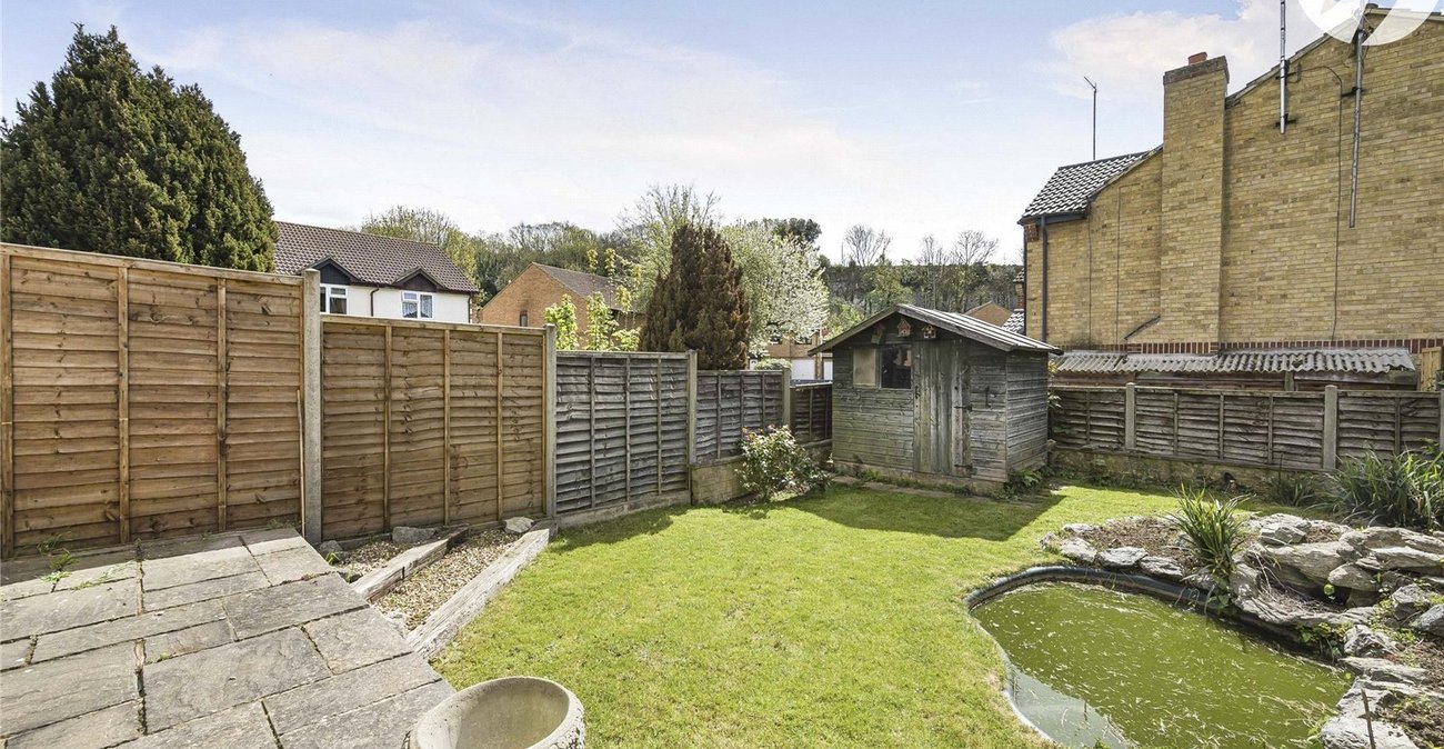 1 bedroom house for sale in Greenhithe | Robinson Jackson