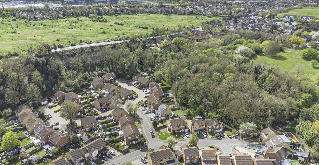 1 bedroom house for sale in Greenhithe | Robinson Jackson