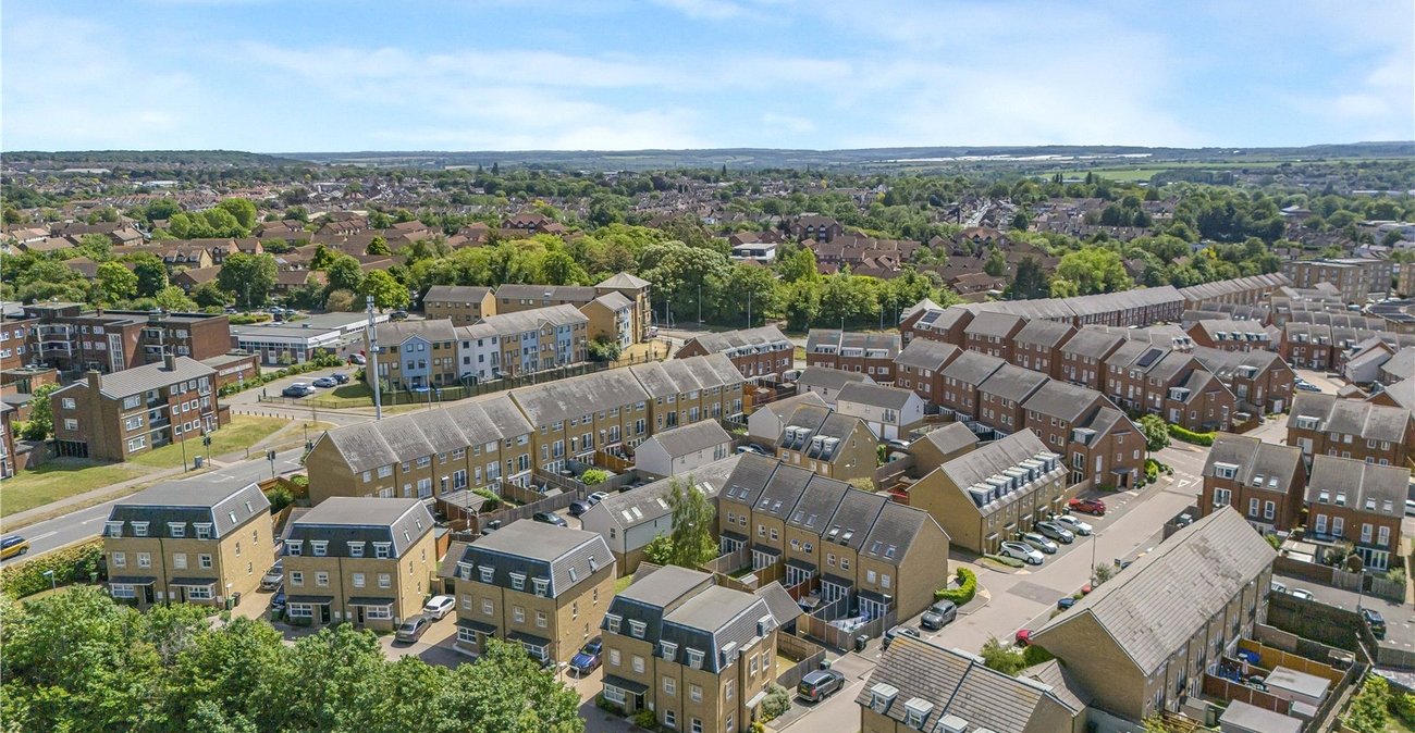 4 bedroom house for sale in Dartford | Robinson Jackson