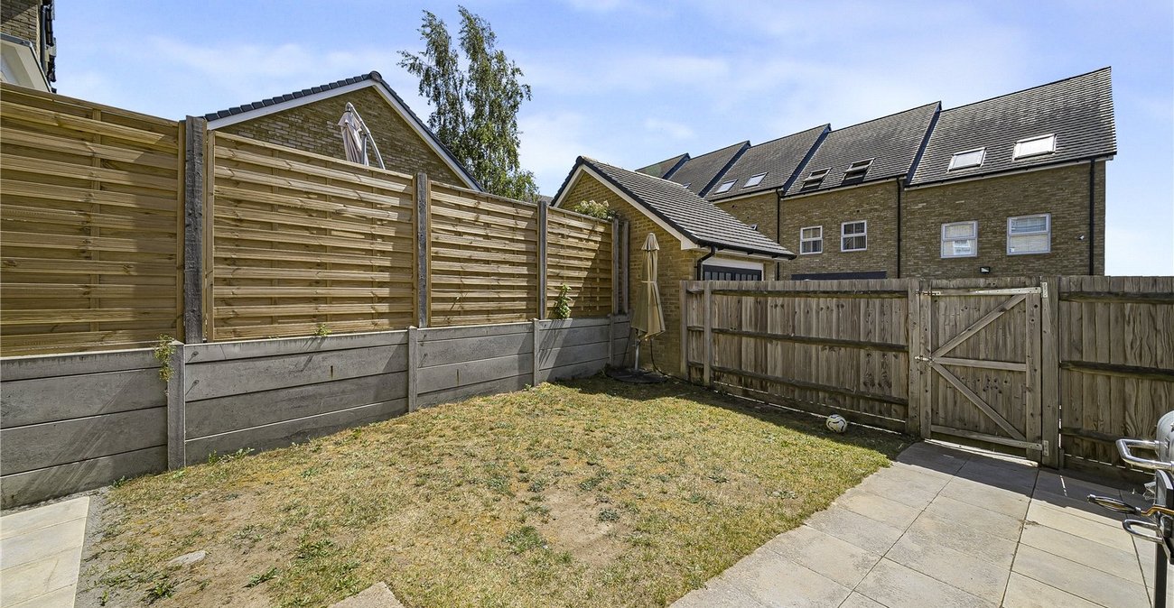 4 bedroom house for sale in Dartford | Robinson Jackson