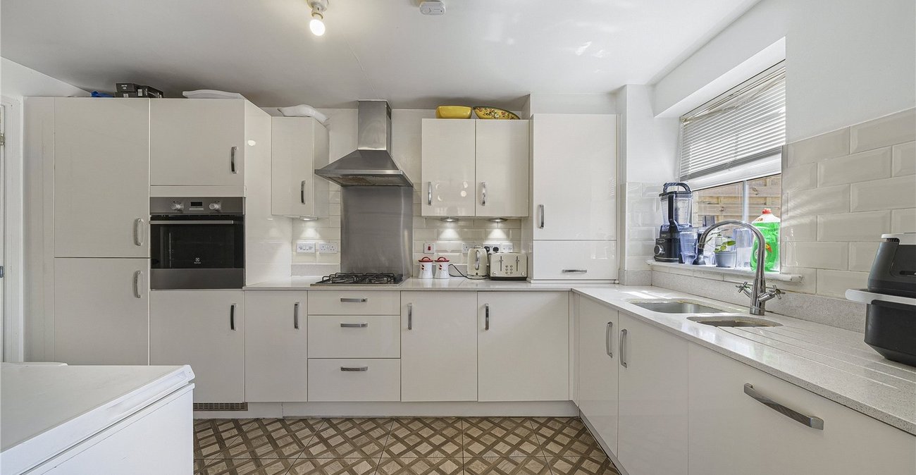 4 bedroom house for sale in Dartford | Robinson Jackson