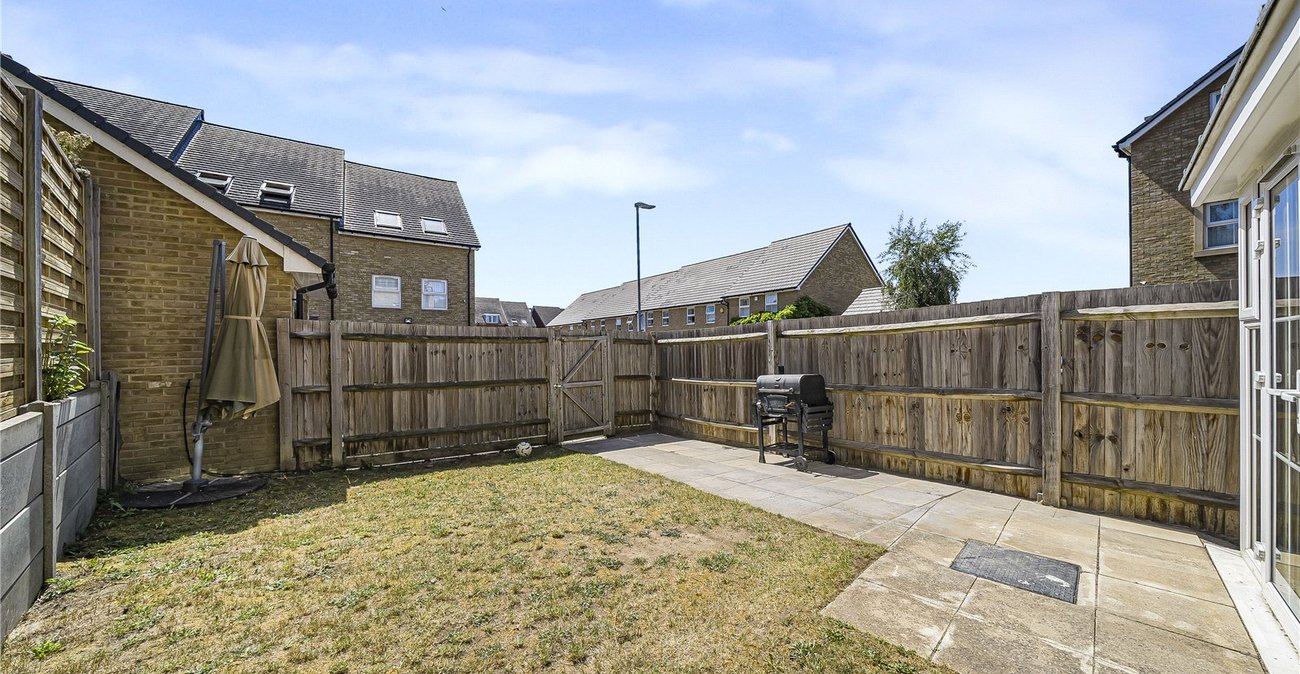 4 bedroom house for sale in Dartford | Robinson Jackson