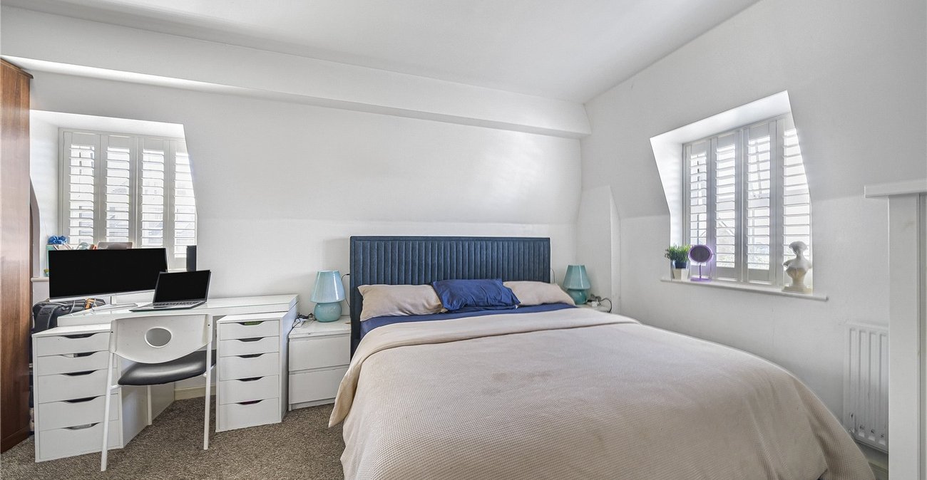 4 bedroom house for sale in Dartford | Robinson Jackson