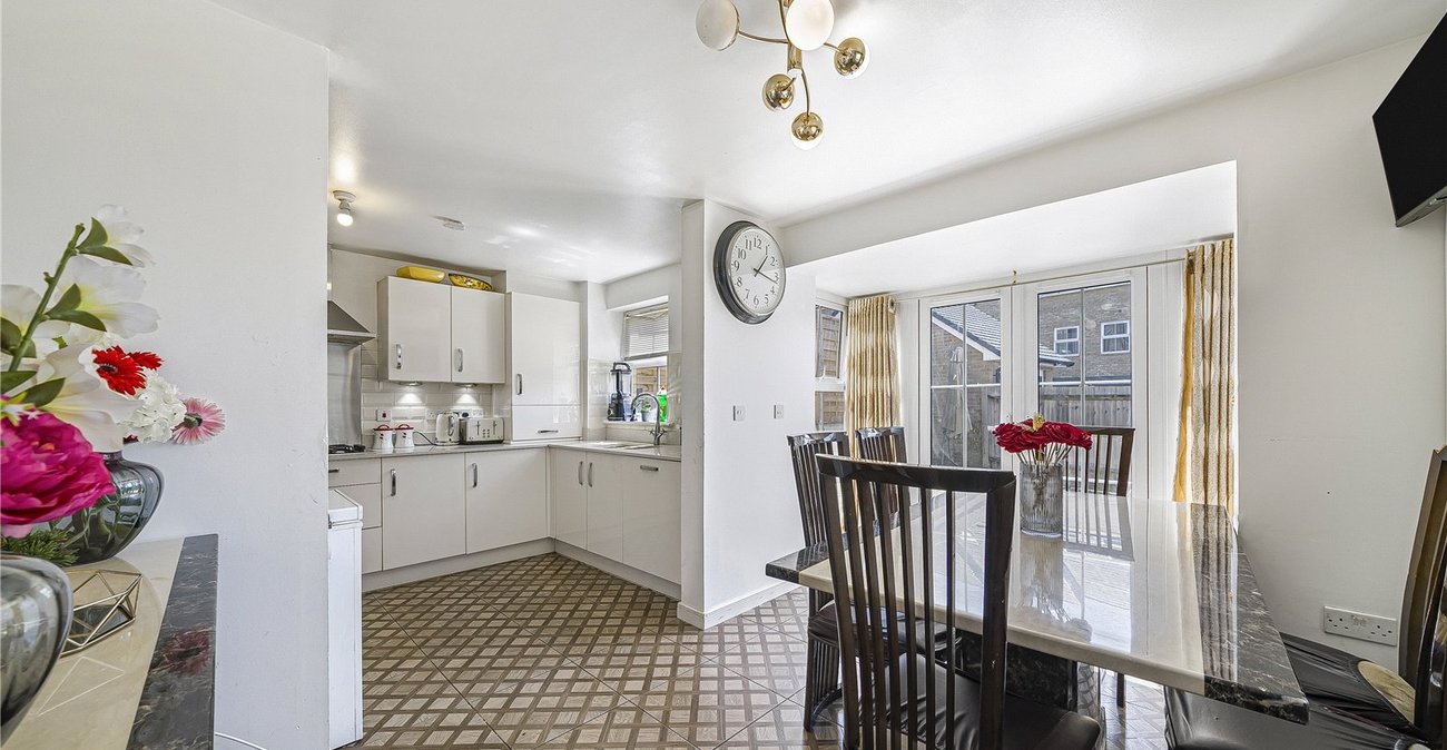 4 bedroom house for sale in Dartford | Robinson Jackson