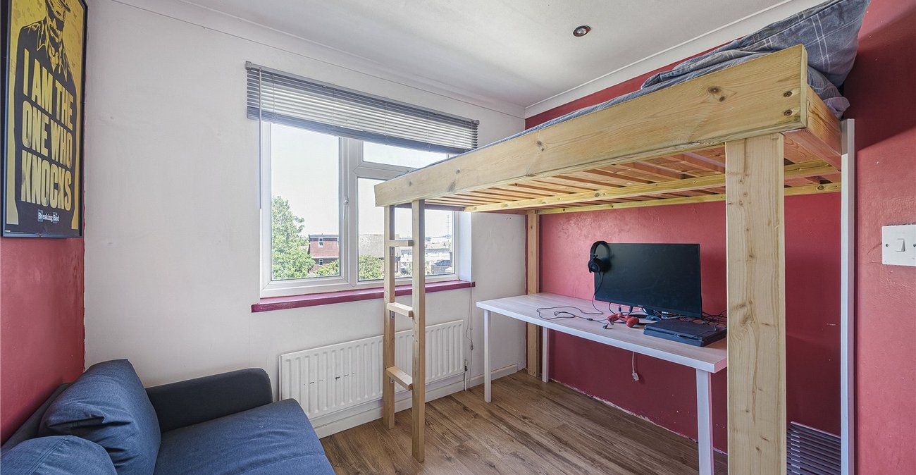 5 bedroom house for sale in Dartford | Robinson Jackson
