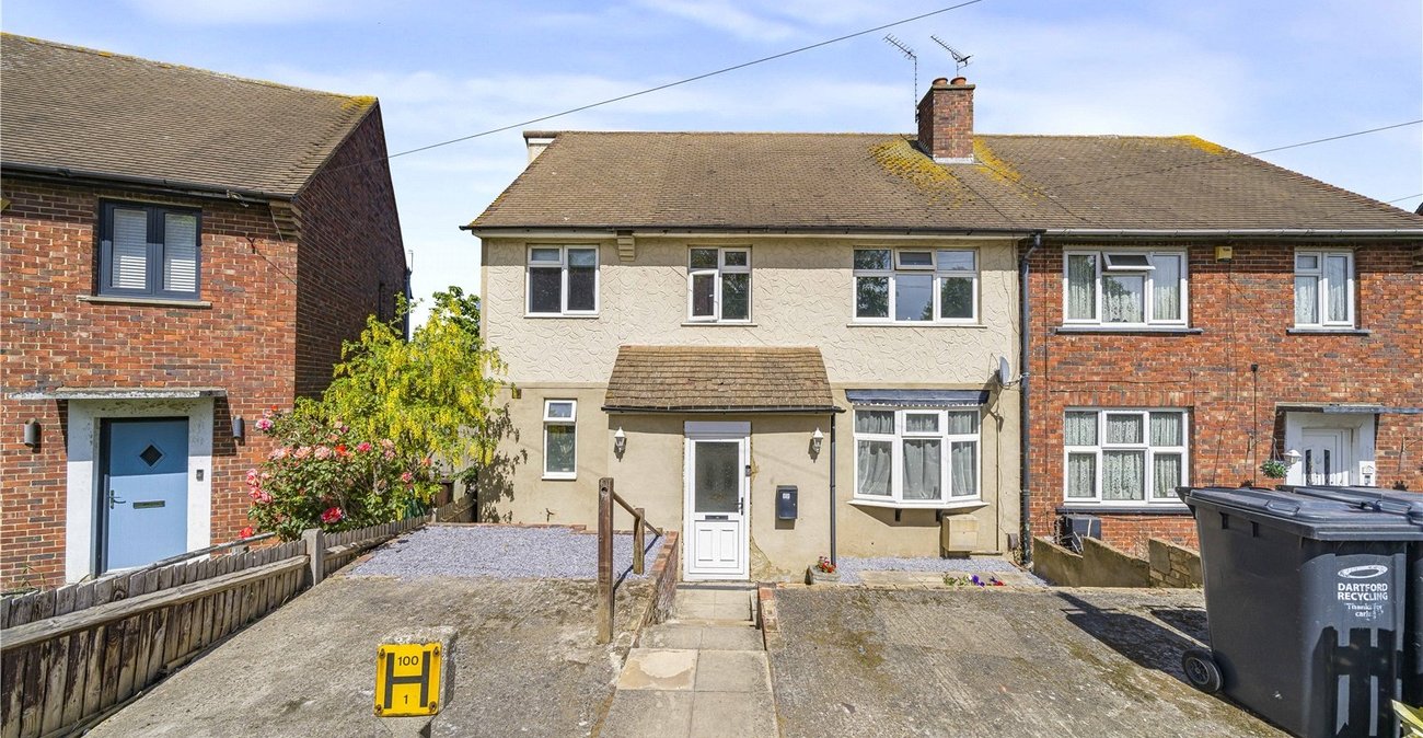 5 bedroom house for sale in Dartford | Robinson Jackson