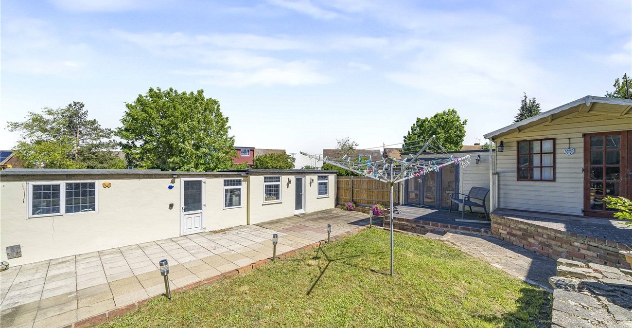 5 bedroom house for sale in Dartford | Robinson Jackson