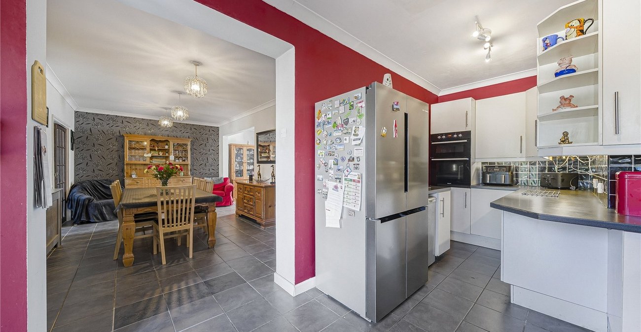 5 bedroom house for sale in Dartford | Robinson Jackson