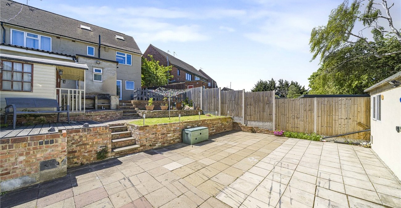 5 bedroom house for sale in Dartford | Robinson Jackson