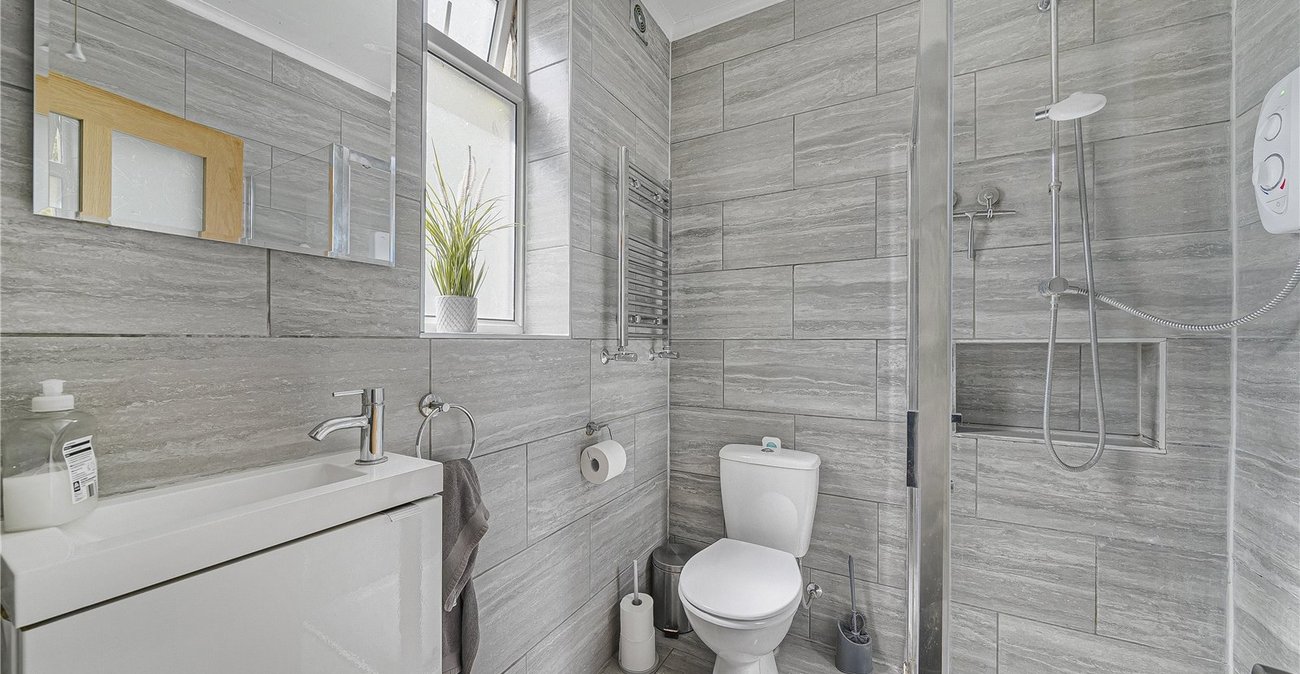 5 bedroom house for sale in Dartford | Robinson Jackson