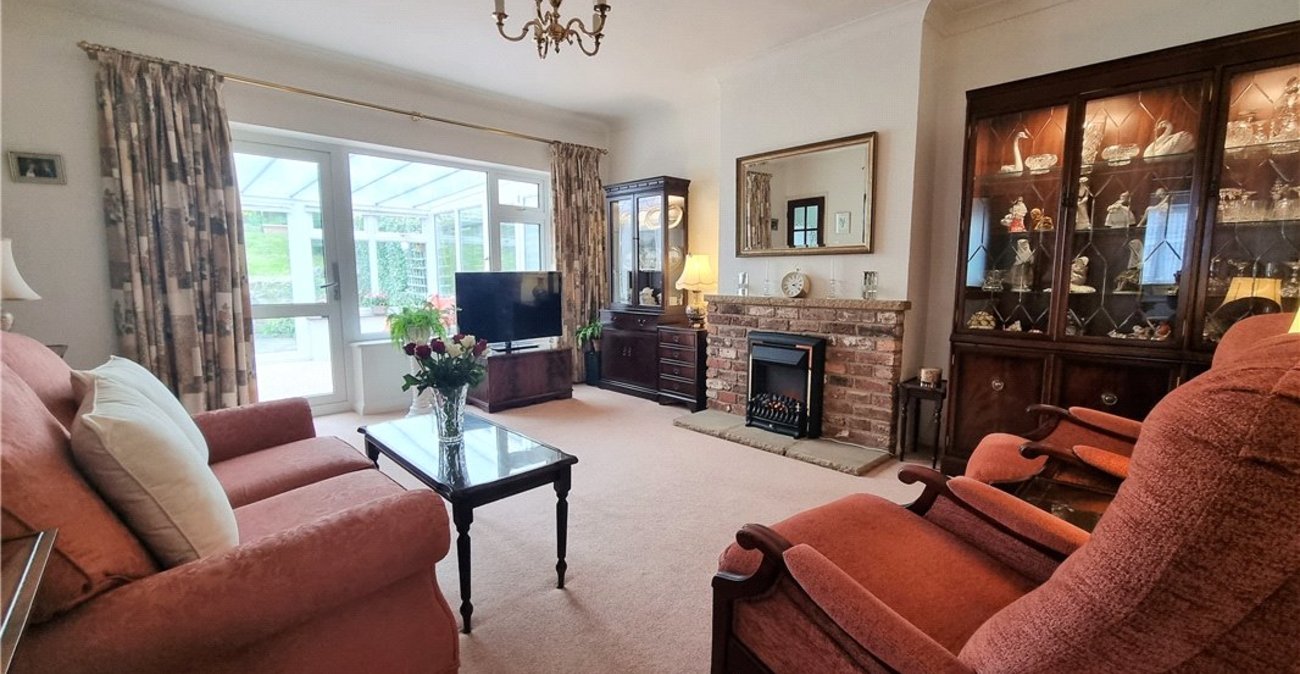 3 bedroom bungalow for sale in Orpington | Robinson Jackson