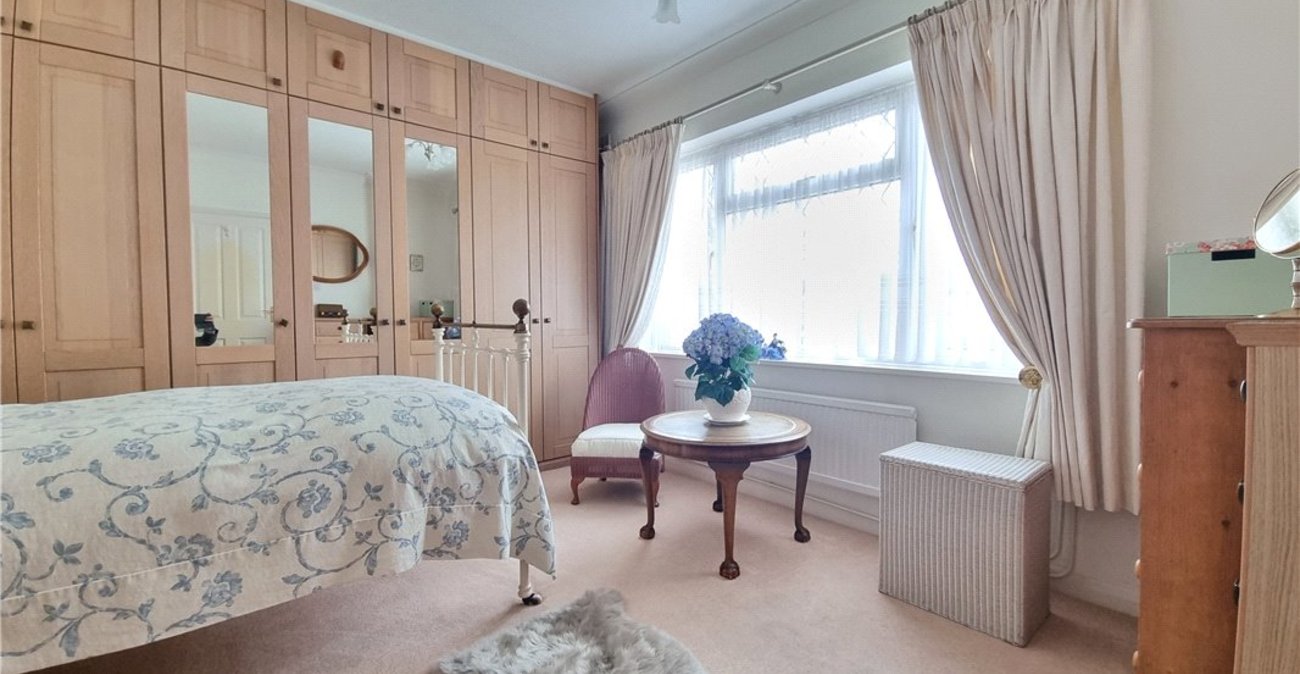 3 bedroom bungalow for sale in Orpington | Robinson Jackson