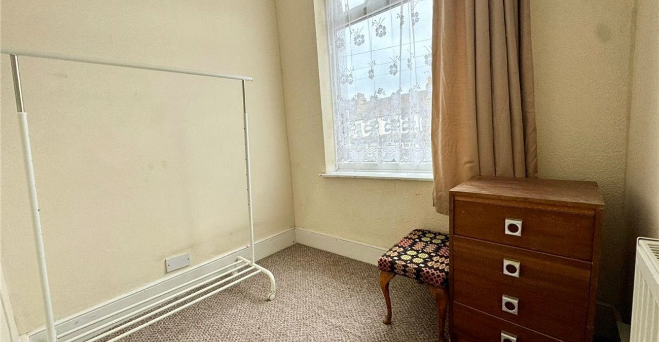 3 bedroom house for sale in Orpington | Robinson Jackson