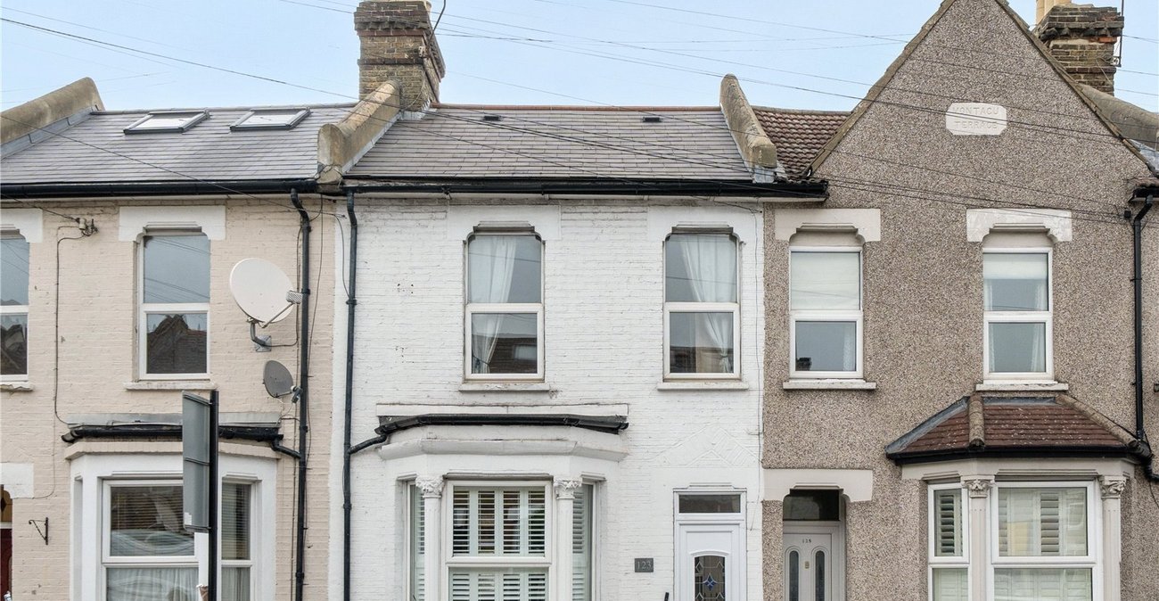 3 bedroom house for sale in Forest Hill | Robinson Jackson