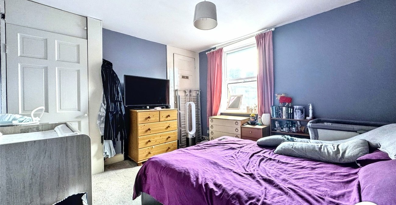 2 bedroom house for sale in Maidstone | Robinson Michael & Jackson