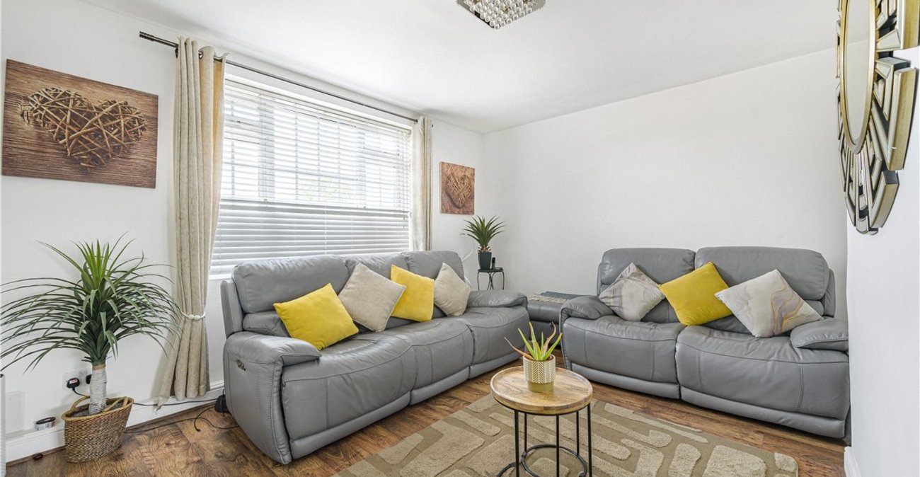 3 bedroom house for sale in Orpington | Robinson Jackson
