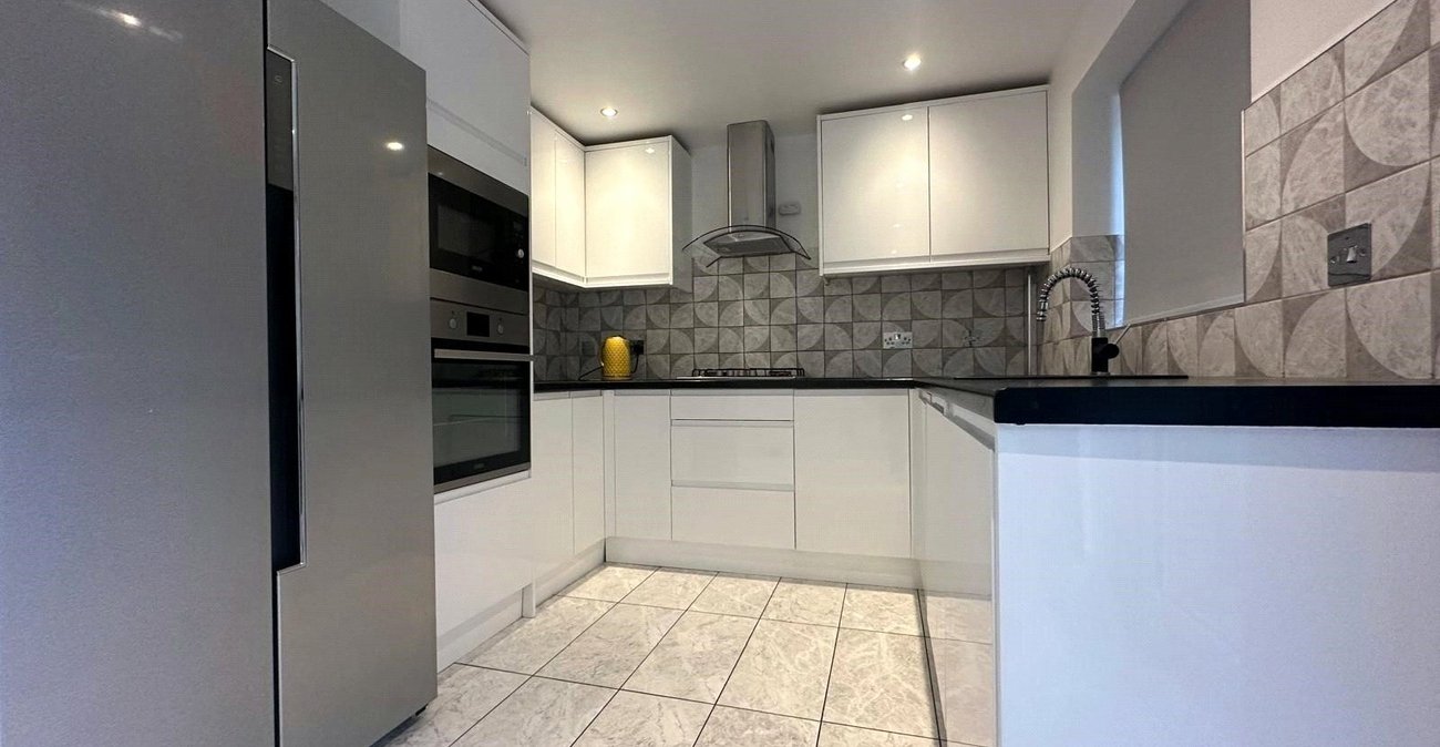 3 bedroom house for sale in Plumstead | Robinson Jackson