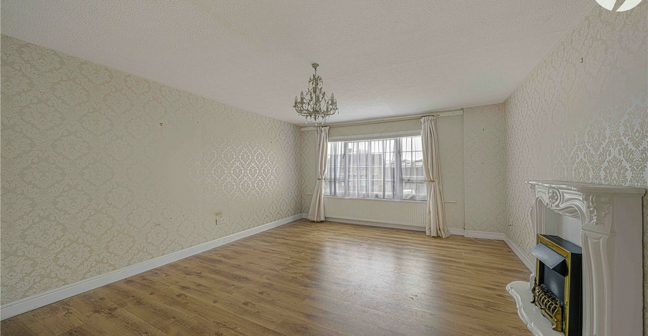 3 bedroom property for sale in Dartford | Robinson Jackson