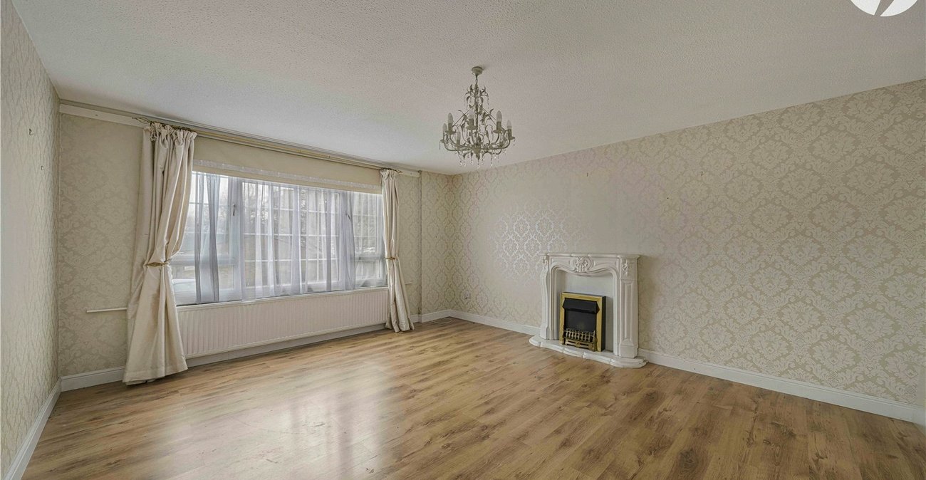 3 bedroom property for sale in Dartford | Robinson Jackson