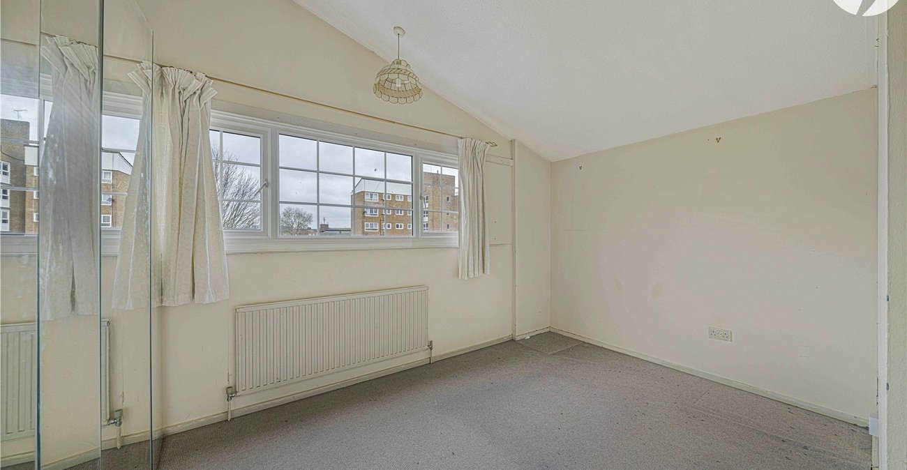 3 bedroom property for sale in Dartford | Robinson Jackson