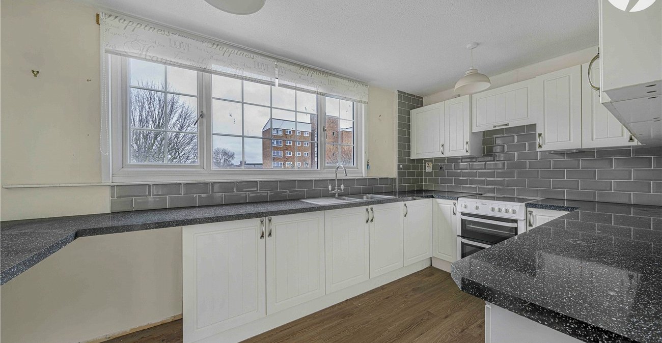 3 bedroom property for sale in Dartford | Robinson Jackson