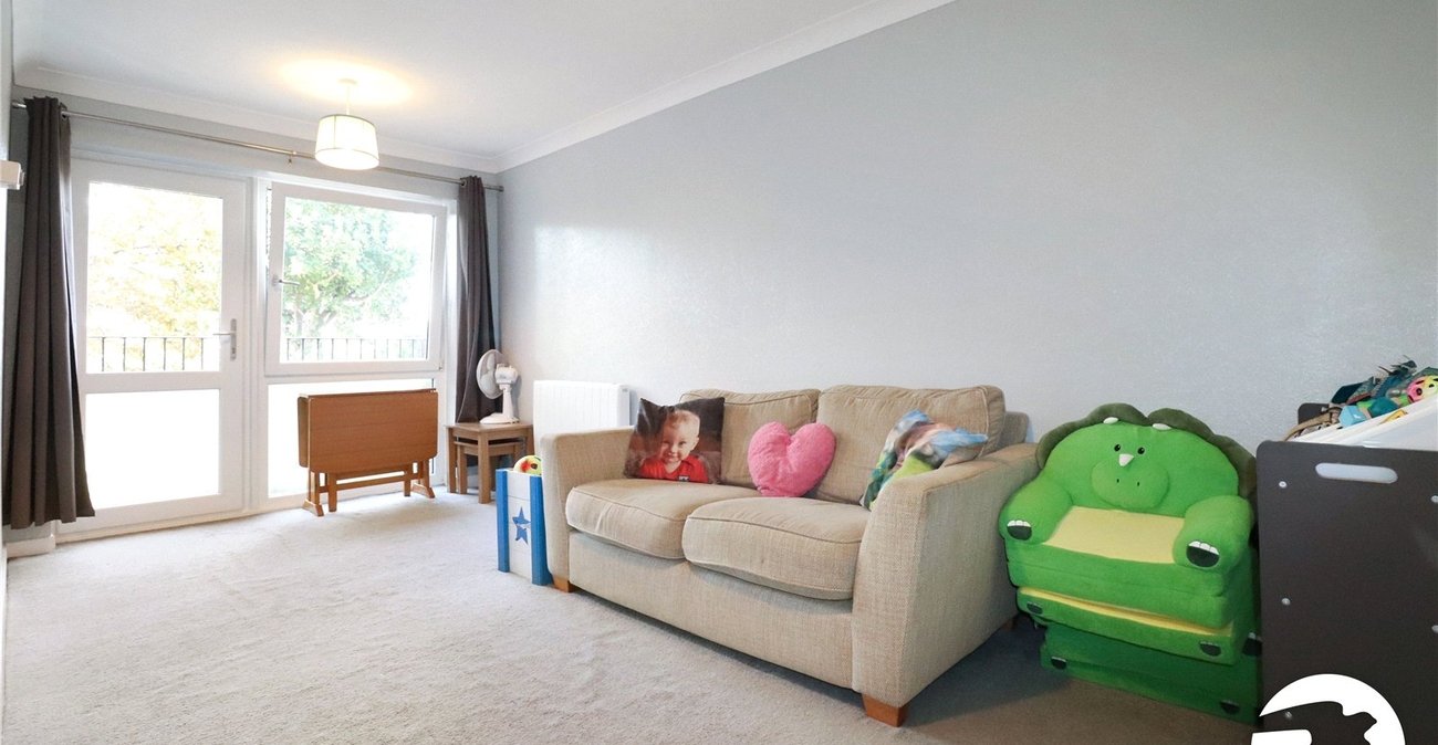 2 bedroom property for sale in Belvedere | Robinson Jackson