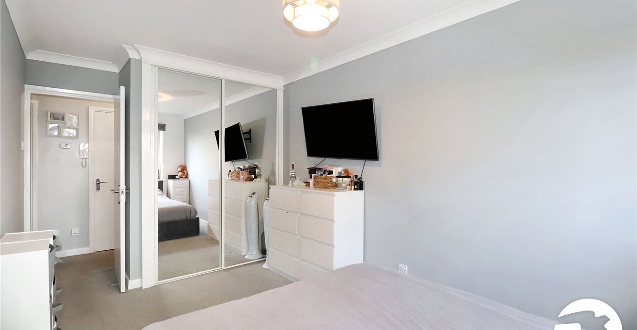 2 bedroom property for sale in Belvedere | Robinson Jackson