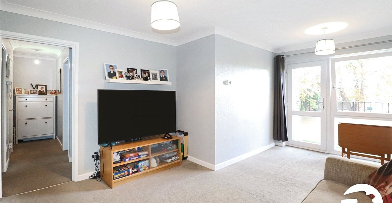 2 bedroom property for sale in Belvedere | Robinson Jackson