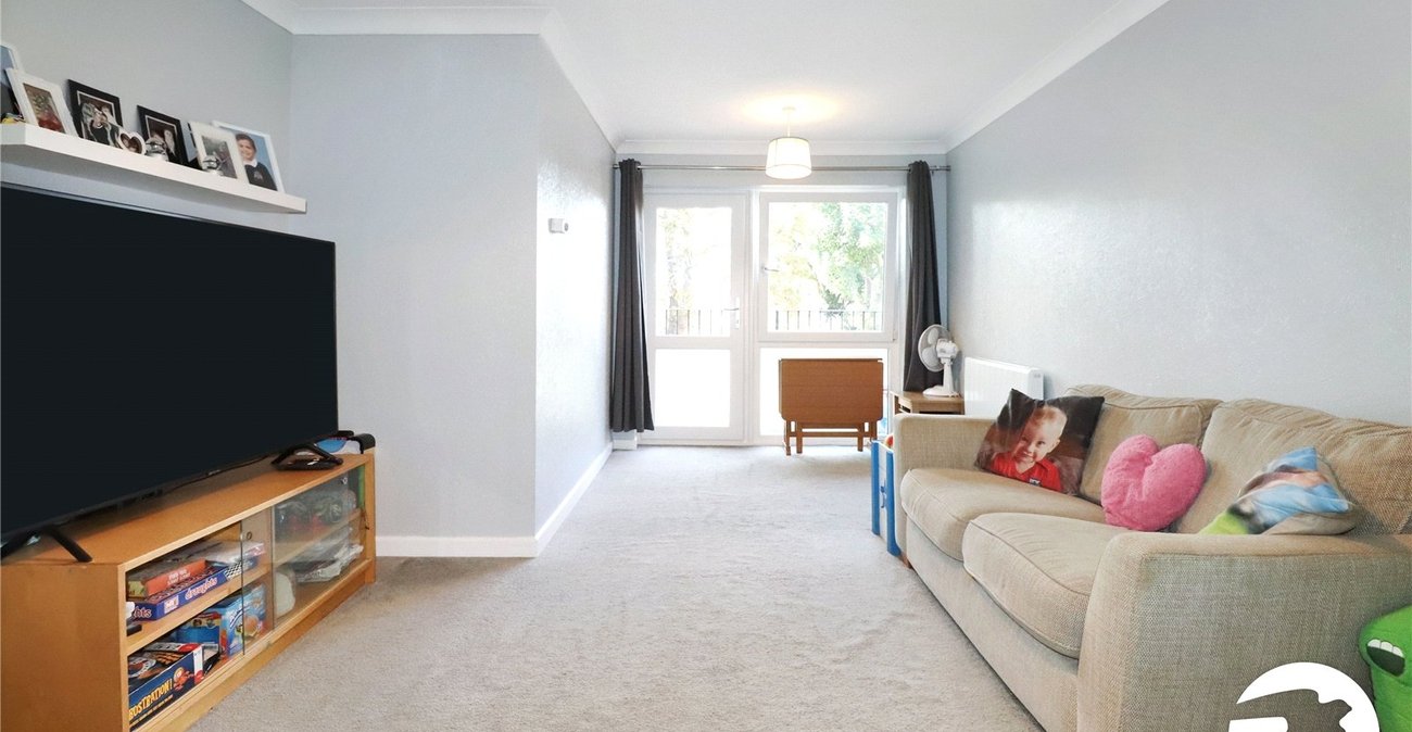 2 bedroom property for sale in Belvedere | Robinson Jackson