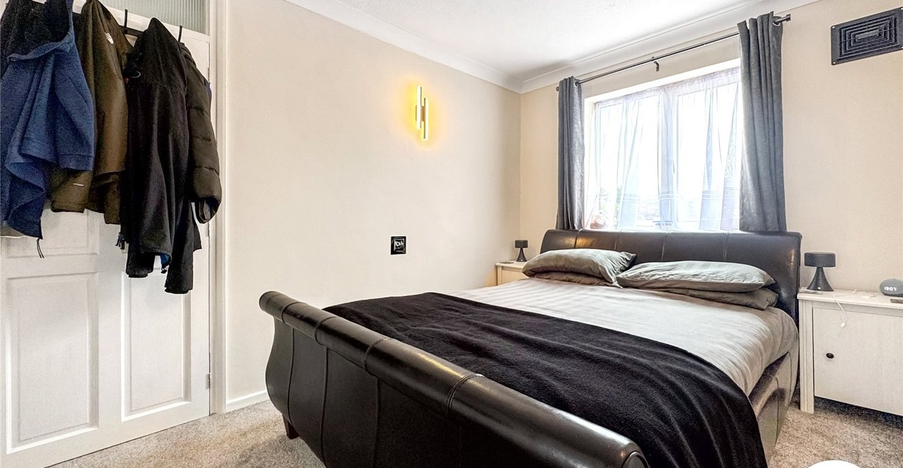 2 bedroom property for sale in Maidstone | Robinson Michael & Jackson