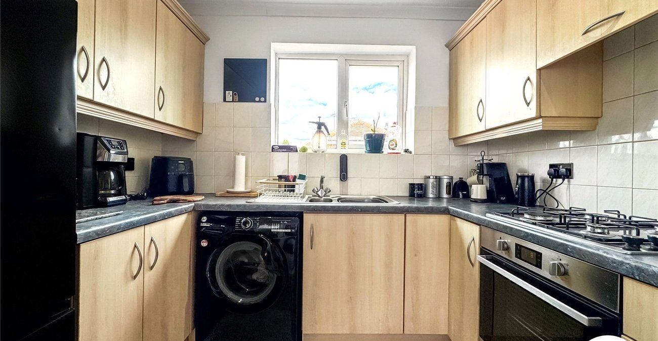 2 bedroom property for sale in Maidstone | Robinson Michael & Jackson