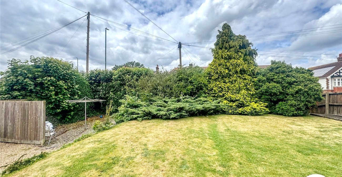 2 bedroom property for sale in Maidstone | Robinson Michael & Jackson