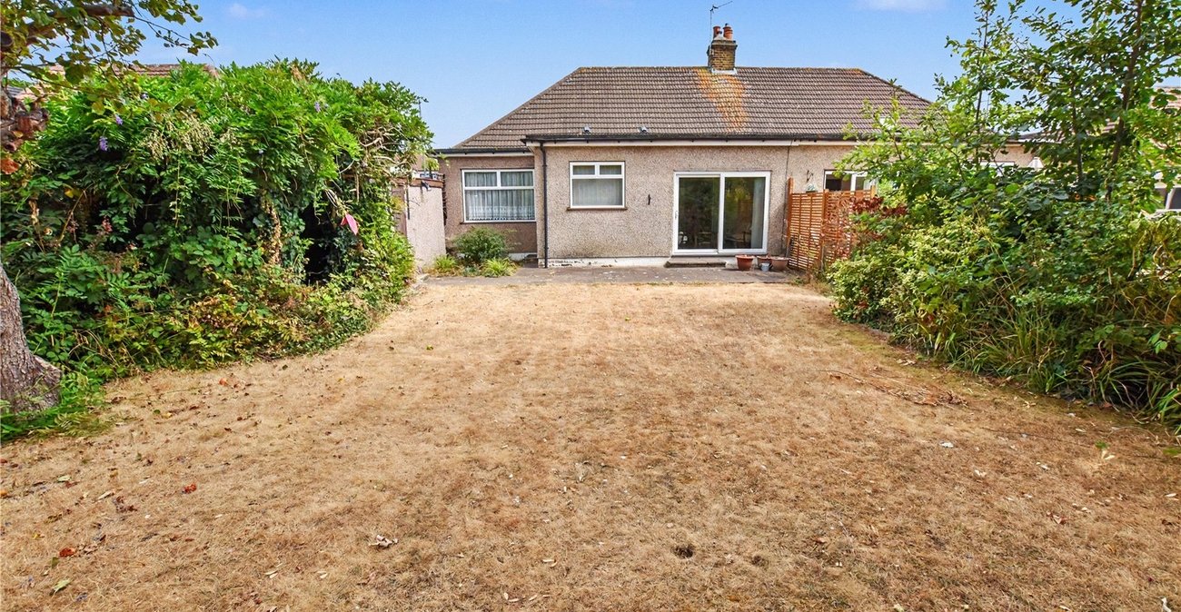 3 bedroom bungalow for sale in Bexleyheath | Robinson Jackson