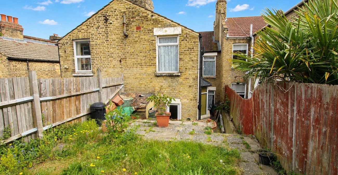 3 bedroom house for sale in Plumstead | Robinson Jackson