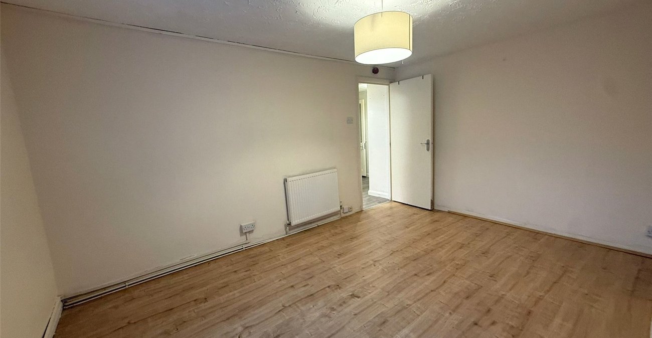 1 bedroom property for sale in Northfleet | Robinson Michael & Jackson