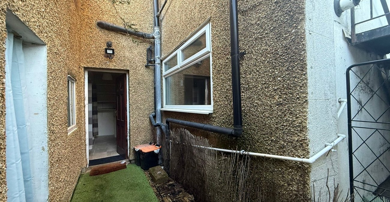 1 bedroom property for sale in Northfleet | Robinson Michael & Jackson