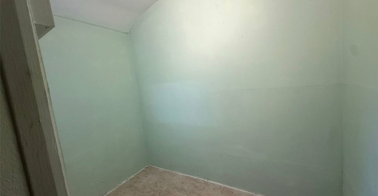 1 bedroom property for sale in Northfleet | Robinson Michael & Jackson