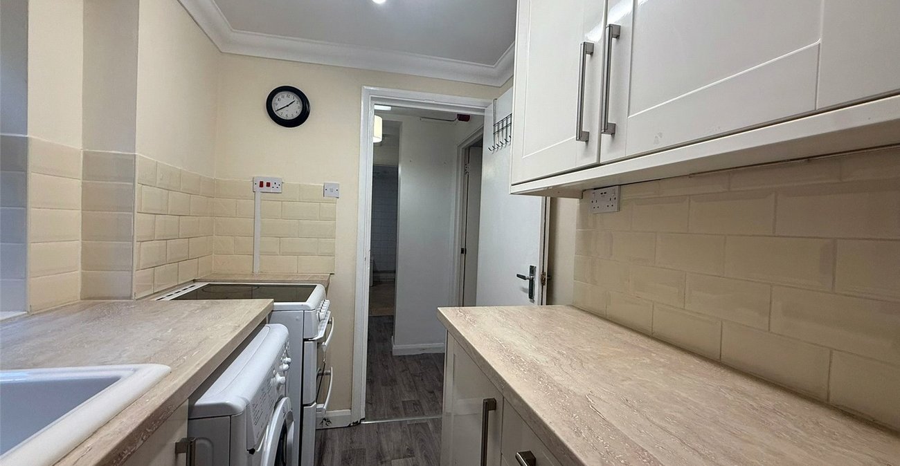 1 bedroom property for sale in Northfleet | Robinson Michael & Jackson