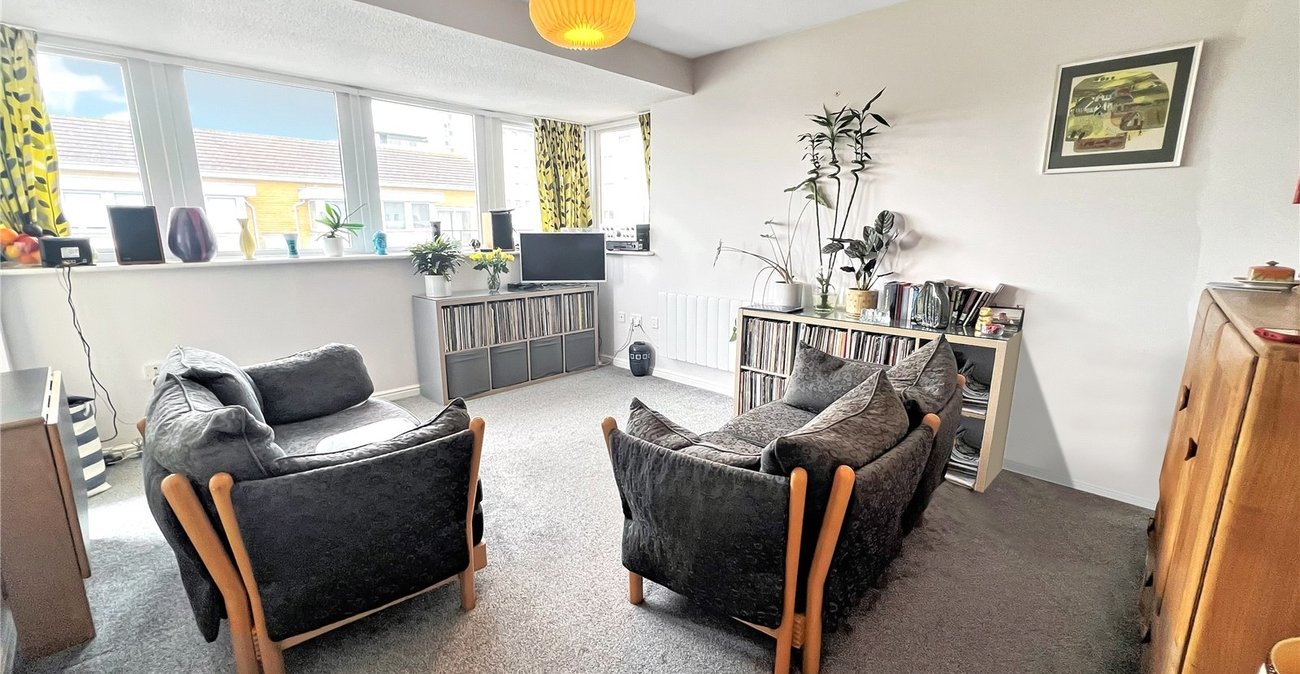 2 bedroom property for sale in London | Robinson Jackson