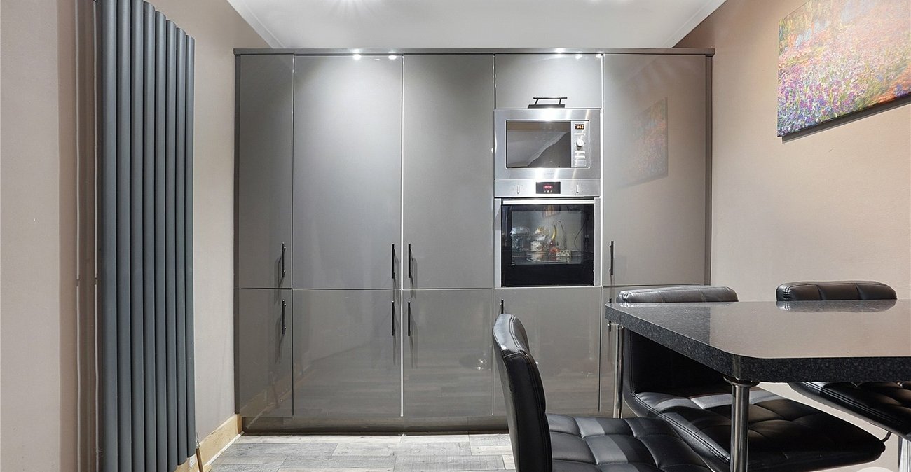 4 bedroom bungalow for sale in Halling | Robinson Michael & Jackson