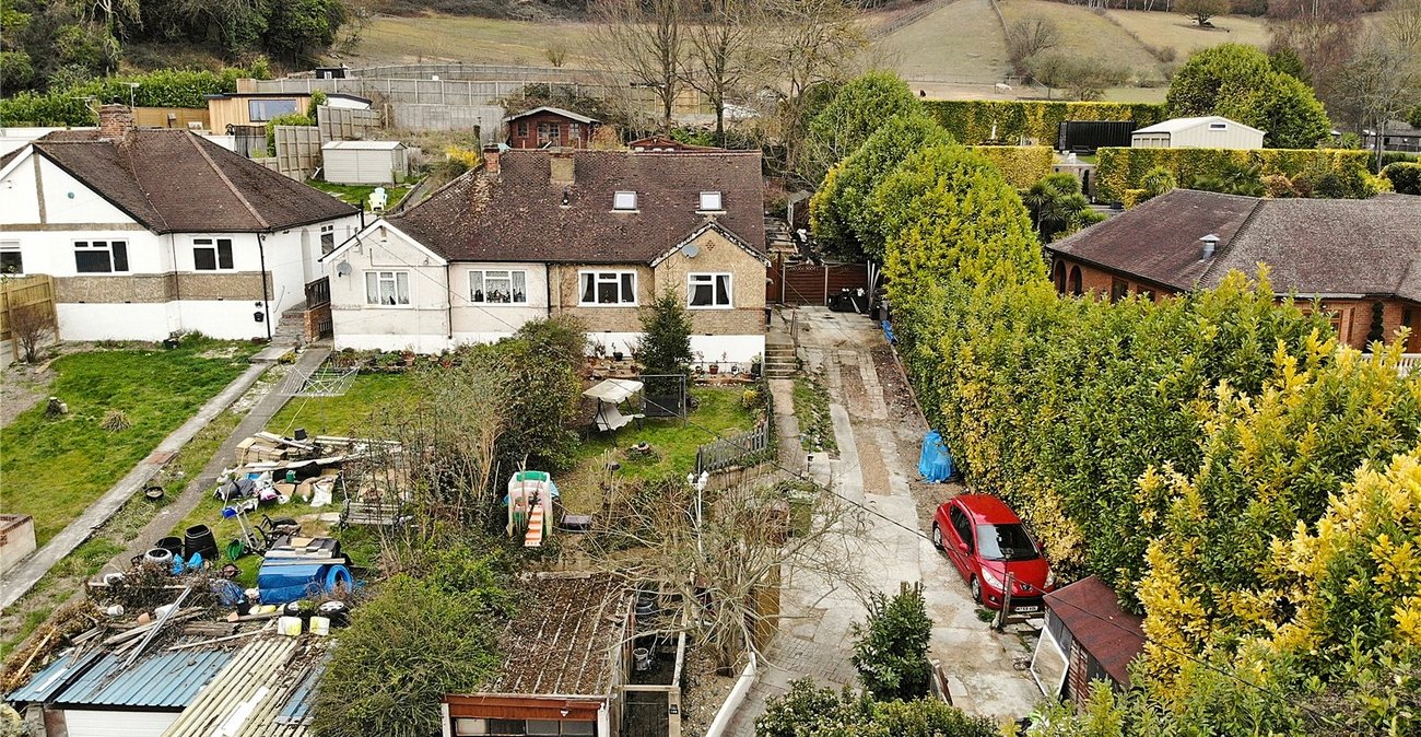 4 bedroom bungalow for sale in Halling | Robinson Michael & Jackson