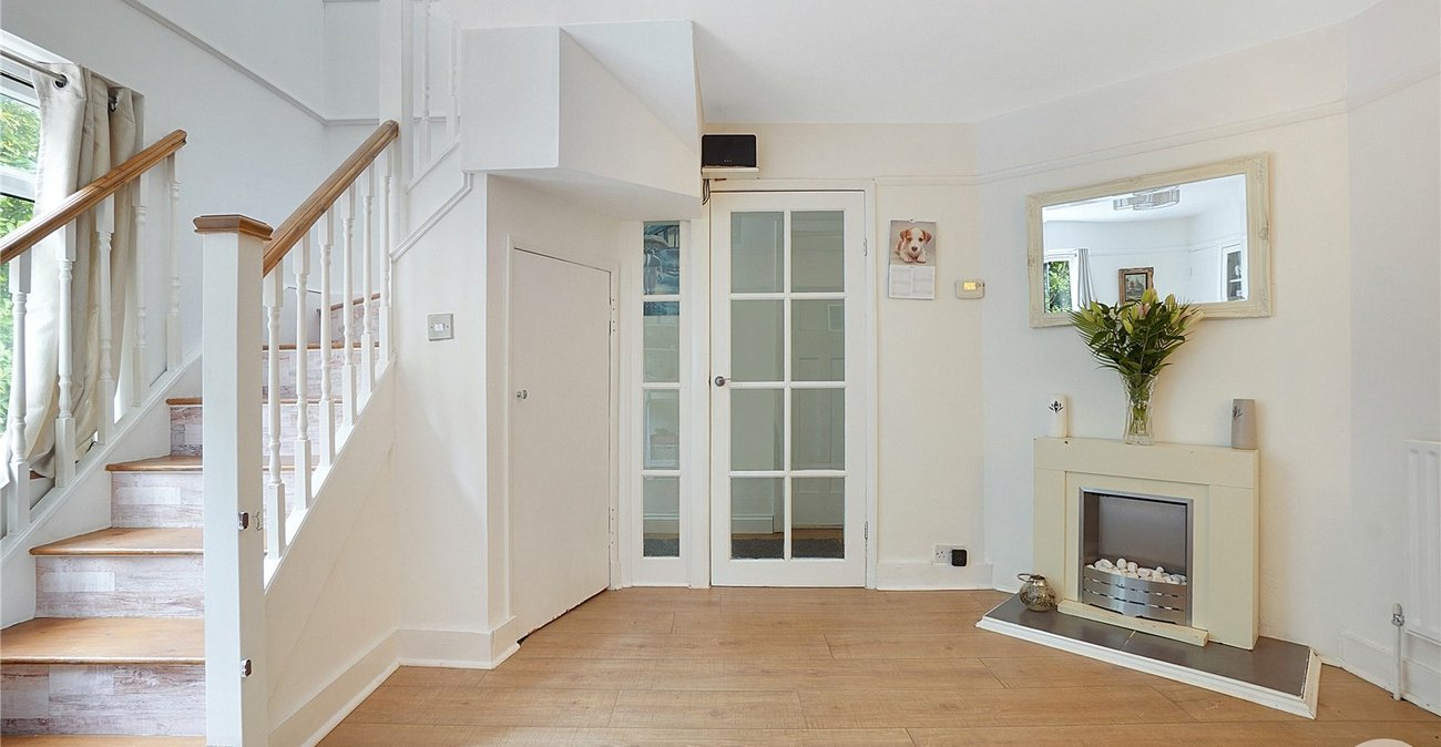 4 bedroom bungalow for sale in Halling | Robinson Michael & Jackson