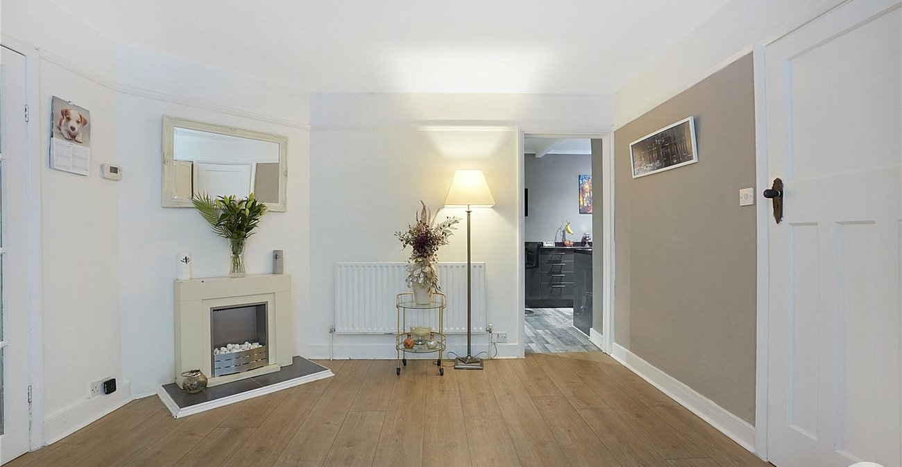 4 bedroom bungalow for sale in Halling | Robinson Michael & Jackson