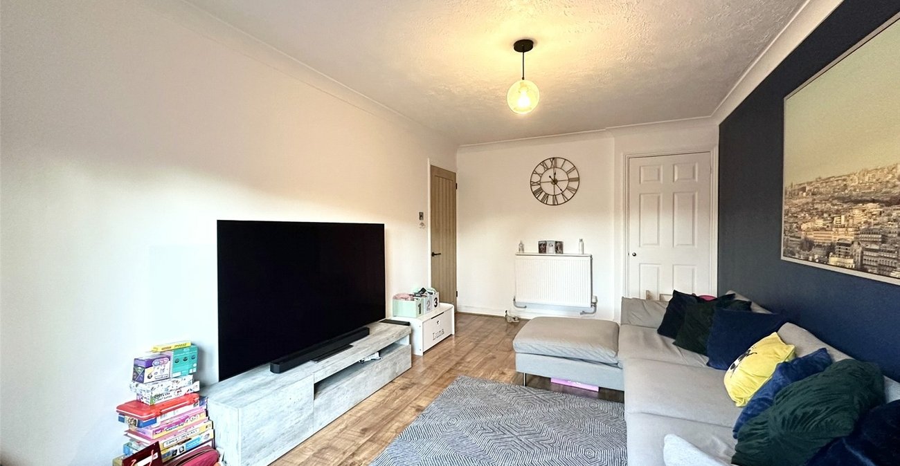 3 bedroom house for sale in Greenhithe | Robinson Jackson